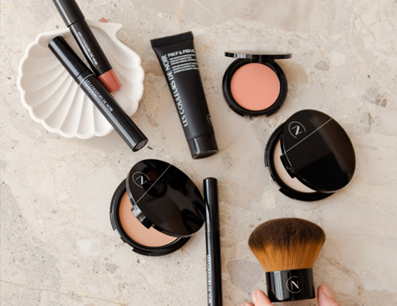 Minerale make-up van Couleurs de Noir